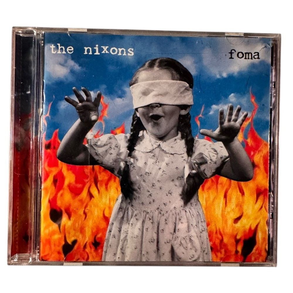 🔵 3/ $15 / The Nixons / Foma CD